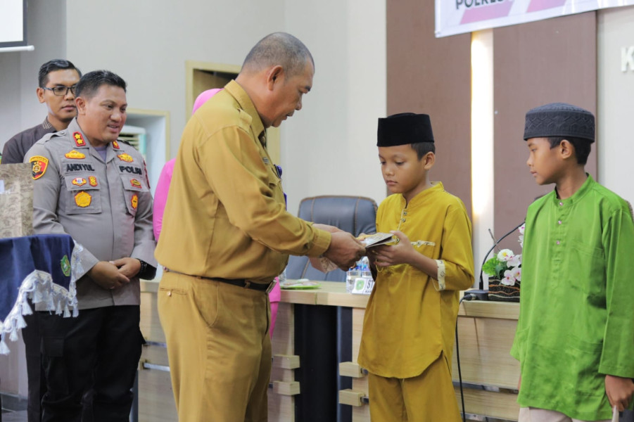 Pemkab Apresiasi Khitanan Massal Polres Meranti