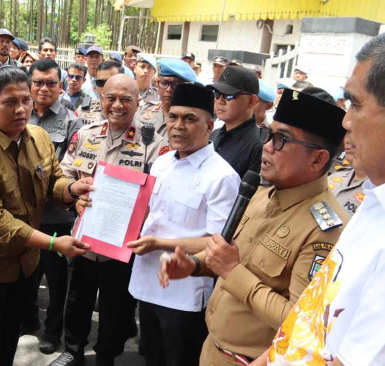 Bupati Pelalawan: Relokasi Warga TNTN Harus Ditunda, Keputusan Harus Berpihak pada Rakyat