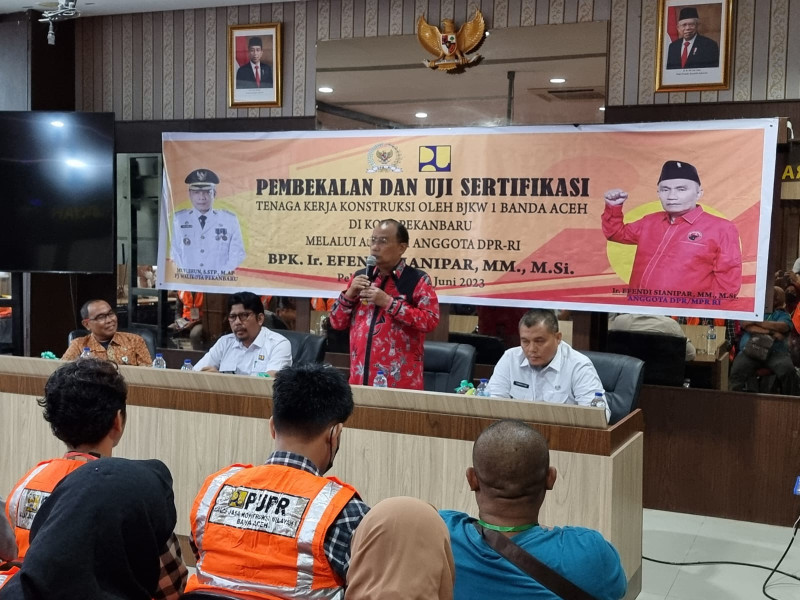 Dapatkan Tenaga Kerja Konstruksi Bersertifikasi, 100 Tenaga Kerja Ikuti Pelatihan dan Uji Kompetensi