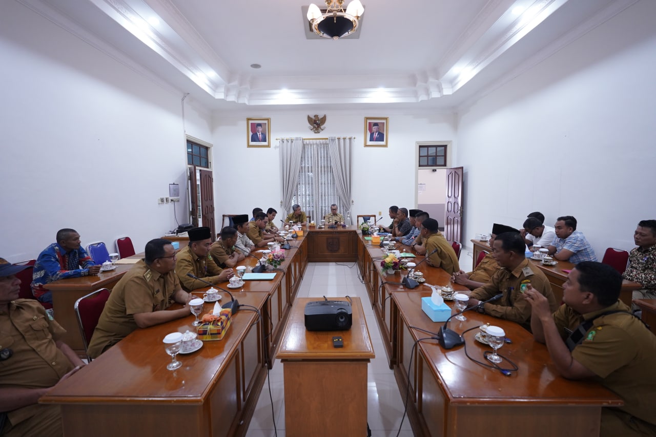 Kades Kepulauan Meranti Temui Gubri, Minta Gubri tetap Perhatikan Desa