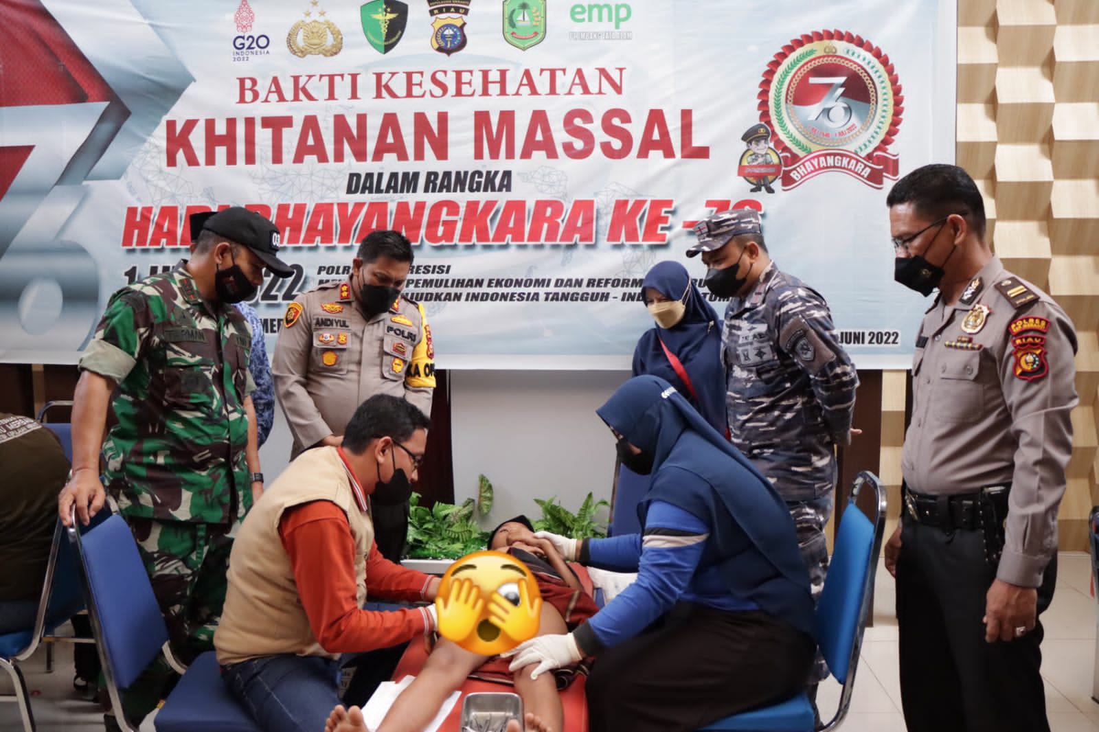 Polres Meranti Gelar Bakti Kesehatan Khitanan Gratis dan Vaksinasi Massal