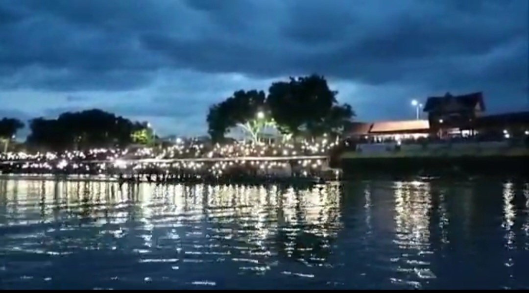 Tuah Keramat Sialang Soko Raih Peringkat Pertama Event Pacu Jalur Teluk Kuantan 2022