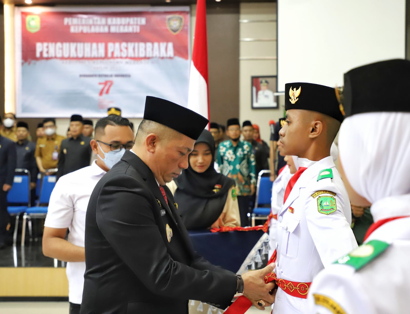 Bupati H. M Adil Kukuhkan Paskibra Meranti Tahun 2022
