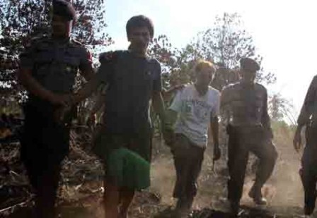 Polda Riau Ringkus Dua Penjahat Terduga Pembakar Lahan di Kampar