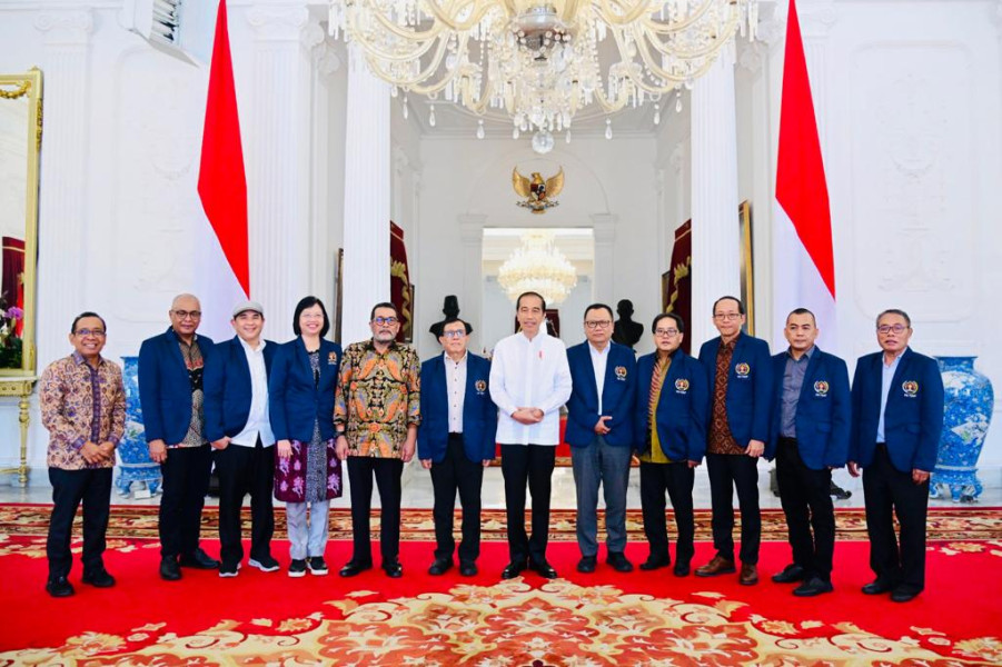 Presiden Jokowi Terima Pengurus PWI Pusat di Istana Merdeka, Ada Zulmansyah Tokoh Pers Riau