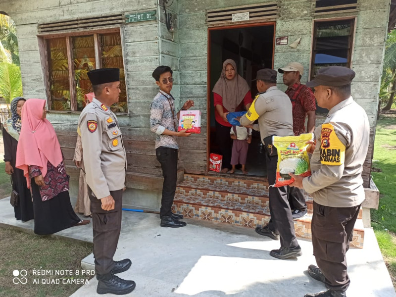 Memperingati Hari Bhayangkara ke-77, Sobat Kamis Barokah Polsek Merbau kembali Beraksi Membantu Anak