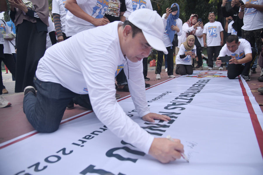 Puncak Peringatan HPN 2025 Dimulai dengan Jalan Santai hingga Ikrar Anti Korupsi