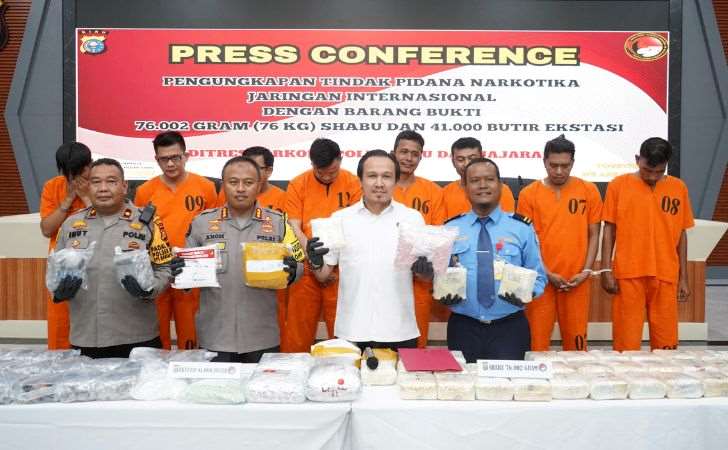 Ungkap Jaringan Internasional, Polda Riau Sita 76 Kg Sabu dan 41 Ribu Butir Ekstasi