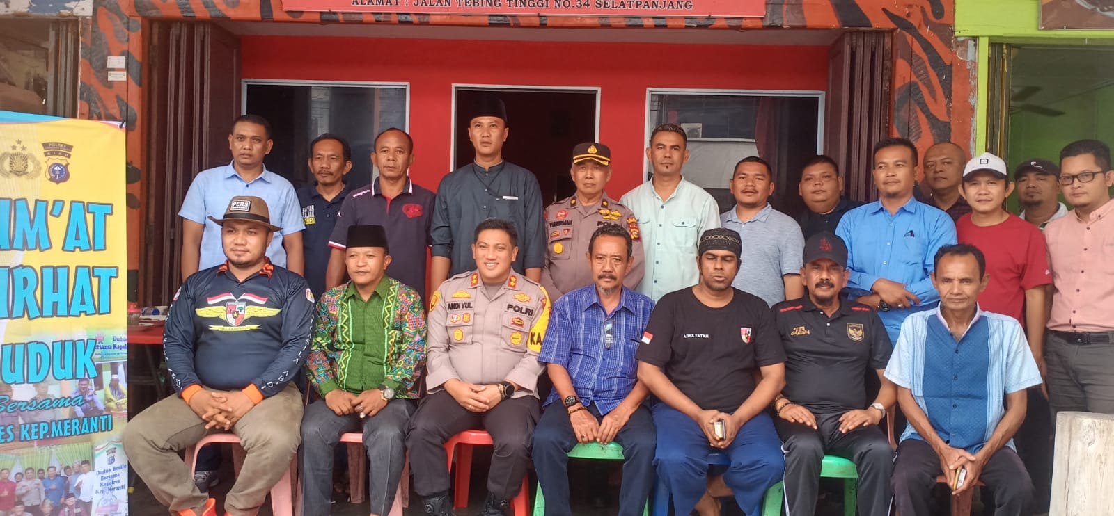 Dengarkan Curhat, Kapolres Meranti Bersembang di Kantor Pemuda Pancasila.