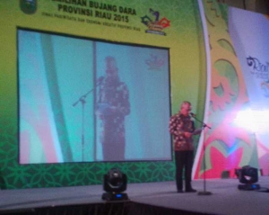 Plt Gubernur Riau Buka Grand Final Bujang Dara Riau 2015