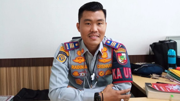 Dishub Kota Pekanbaru Keluarkan Surat Peringatan di Beberapa Titik Parkir Sembarangan