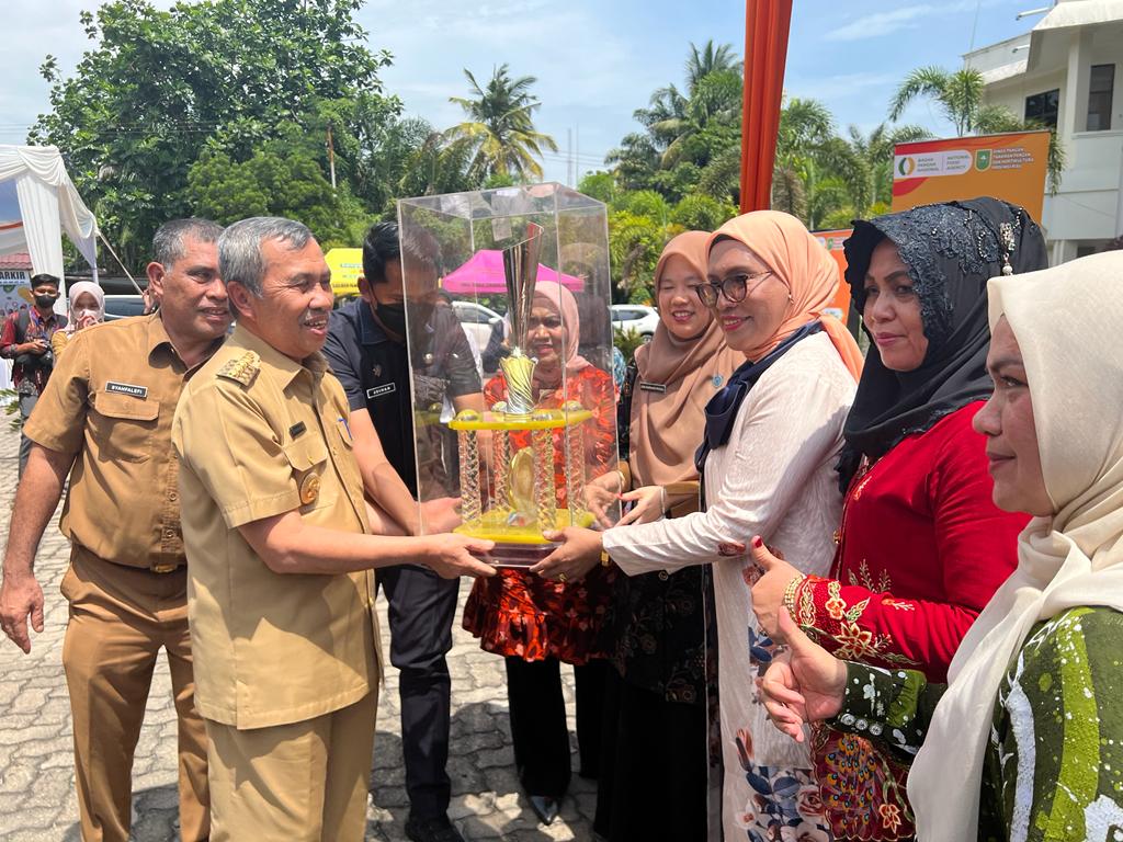 PKK Meranti Juara I Cipta Menu Provinsi Riau