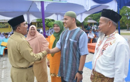 Bupati Kampar Hadiri Launching Majalah Ocean Sekolah Unggulan SMA 2 Siak Hulu