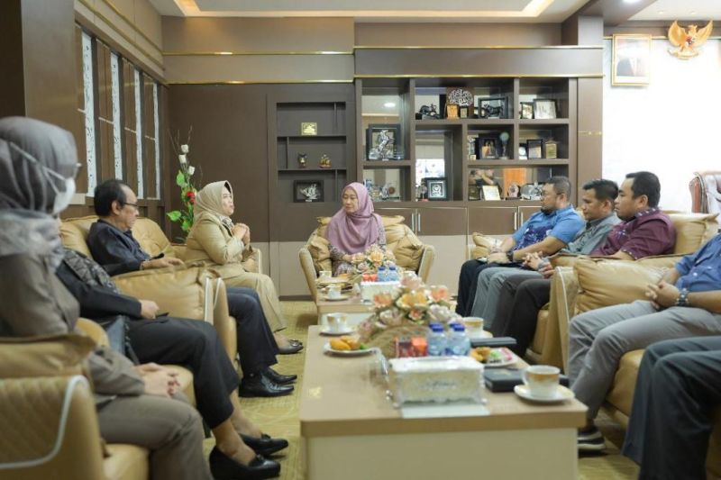 Unri Bersama Pengadilan Tinggi Riau Berkolaborasi Dorong Penelitian Inovatif Untuk Mahasiswa