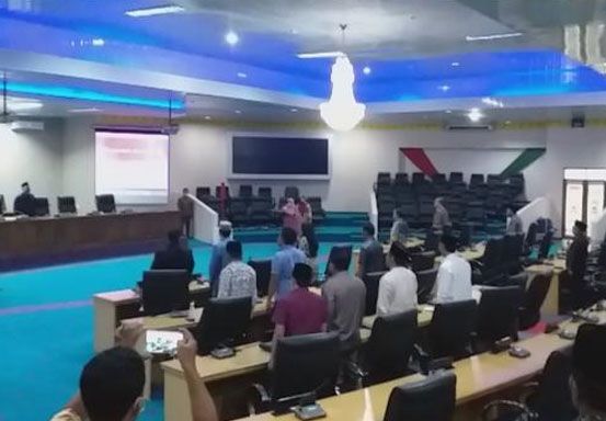 Baru Sepekan Disahkan, AKD DPRD Kampar Dibongkar Lagi