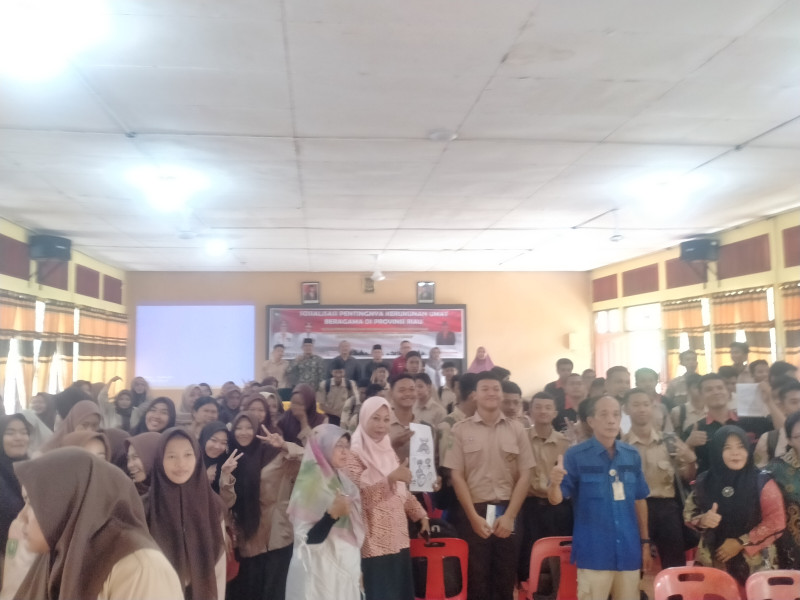 Kasi Penecerahan Kepada Siswa SMK Negeri 1 Pentingnya Saling Menghormati Umat Beragama