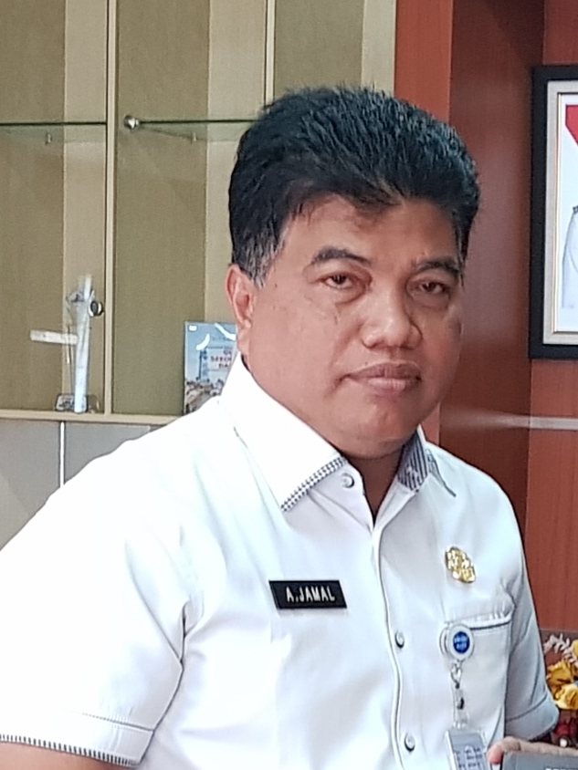 Tak Terima Alasan, Kadisdik Kota Pekanbaru Minta Sekolah Tuntaskan Seragam Siswa Baru