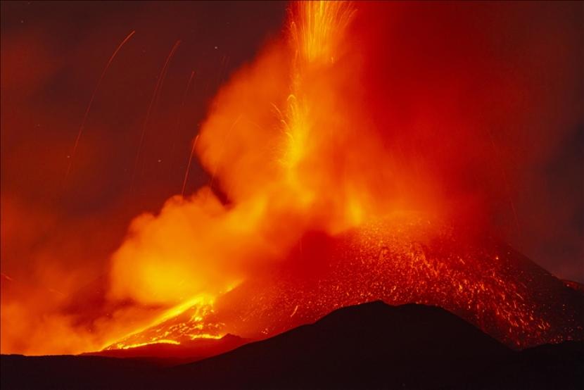 Gunung Nyiragongo Meletus, 15 Tewas, 25 Ribu Mengungsi