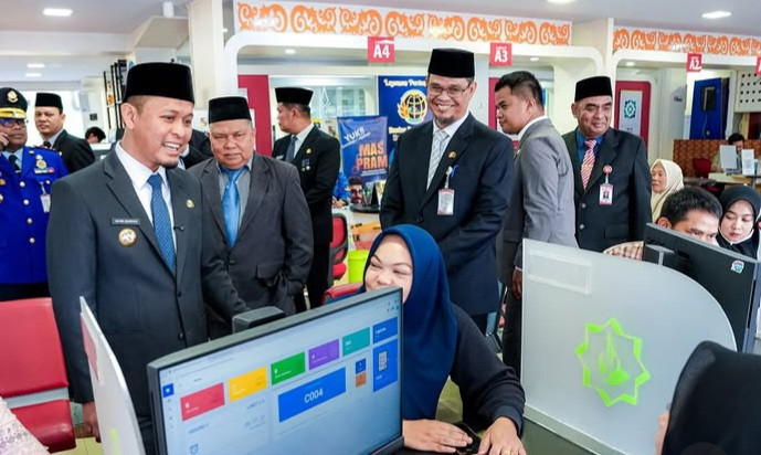 Dekatkan Layanan Publik,Agung Bikin Gebrakan Buka Akses Perizinan Hingga Tingkat Kecamatan