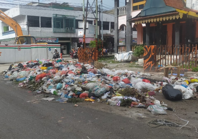 Laporkan ke Call Center DLHK Pekanbaru