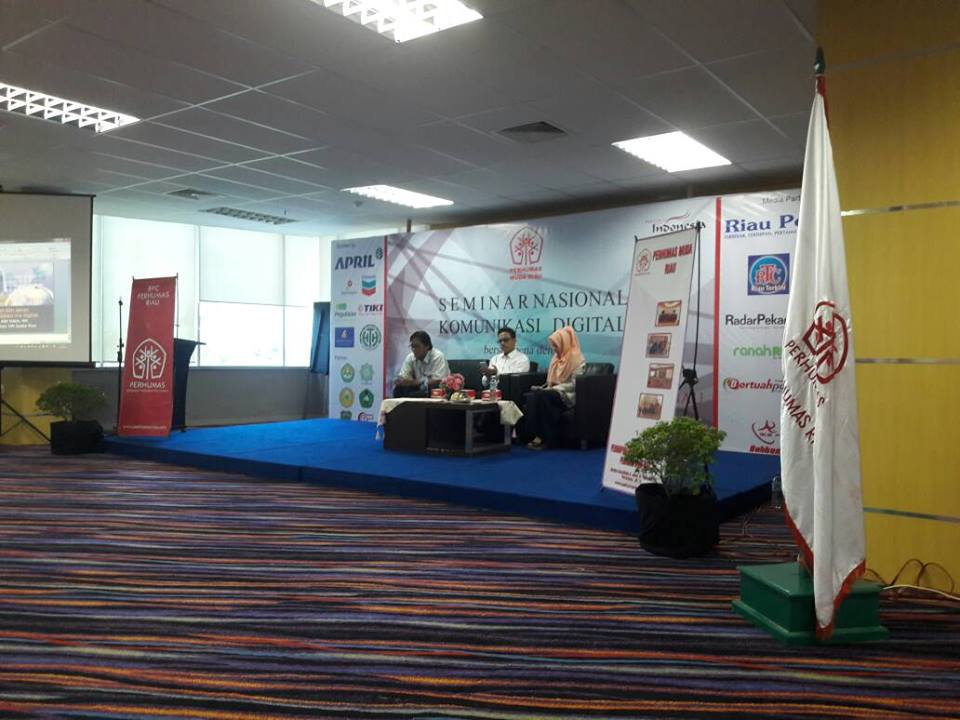 Perhumas Muda Riau Taja Seminar Nasional Komunikasi Digital