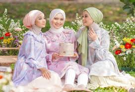 Keutamaan  Menjaga  Persaudaraan dan Setia Kawan
