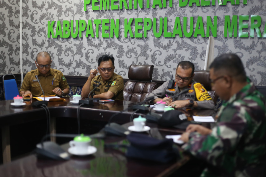 Rakor Bersama Gubri, Plt Bupati Asmar Laporkan Dua Kecamatan di Meranti Terendam Banjir