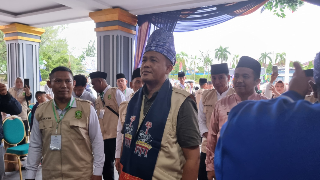 Tiba di Inhu, Kafilah MTQ Kepulauan Meranti Disambut Persembahan Silat