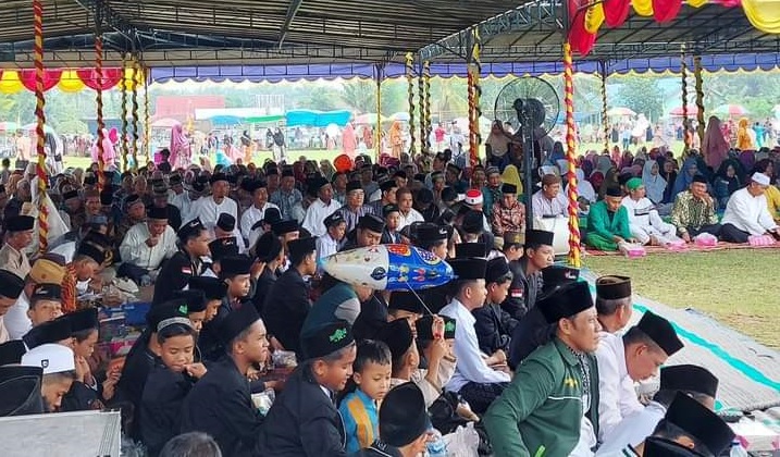 Bupati Zukri : Marilah Tolong Menolong Antar Sesama Tanpa Melihat Suku Agama