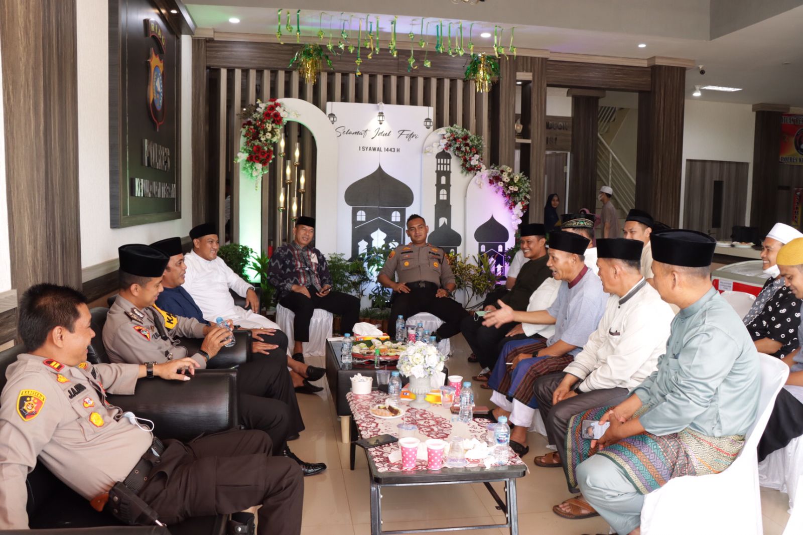 Keluarga Besar Polres Meranti Gelar Salat Ied dan Halal Bihalal