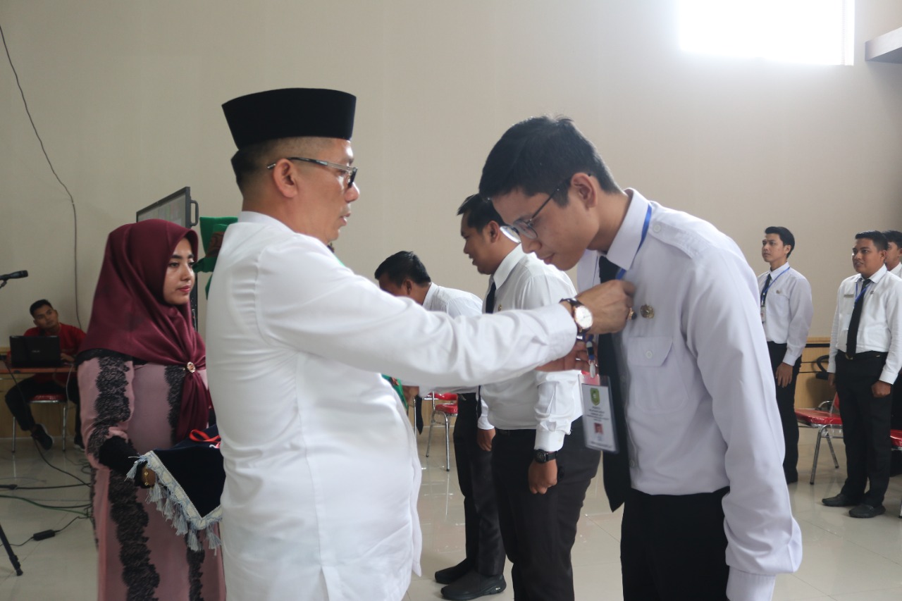 H.M Adil : Bagi Pegawai dan Kadis Berprestasi di Umrohkan Gratis.