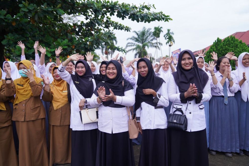 Pemprov Riau Alokasikan Dana Rp76,704 M Gaji Guru Bantu
