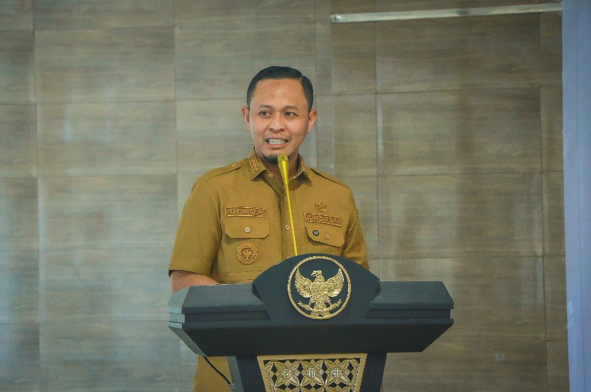 Walikota Pekanbaru Pastikan Tak Ada Lagi Penahanan Ijazah karena Tunggakan Biaya