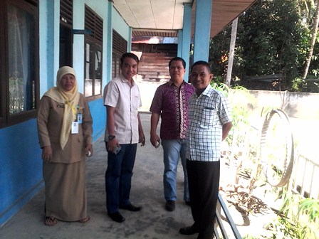 Komisi 2 DPRD Kampar Kunjungi SDN 008 Siak Hulu, Miris Keadaan Bangunan Sekolah Sangat Parah