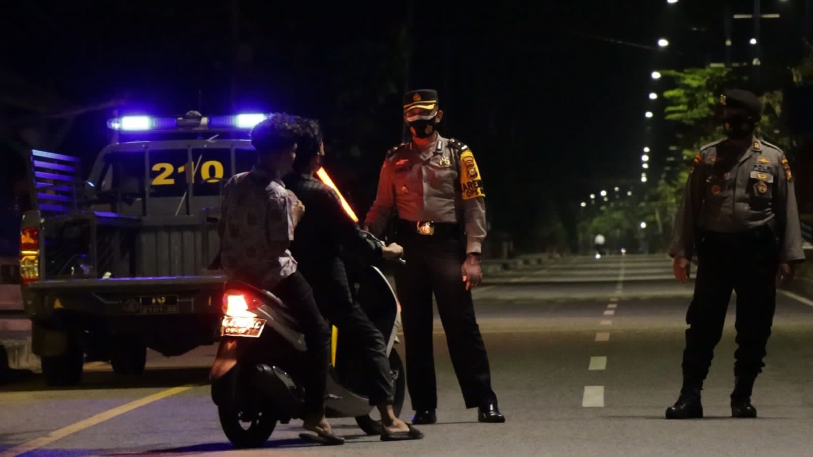 Giat Patroli Blue Light, Polisi Imbau Prokes dan Tertibkan Balap Liar