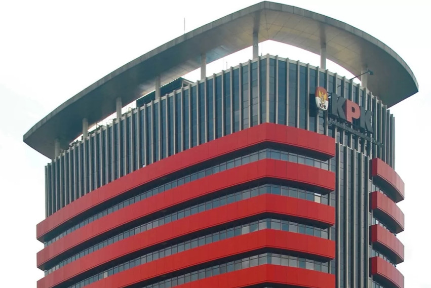 Bupati Kuansing Suhardiman Amby dan Sekda Datangi Gedung KPK