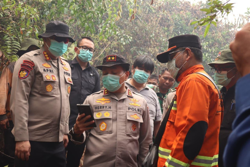 Kapolda Riau Pastikan Pemadaman Karhutla di Bengkalis Maksimal