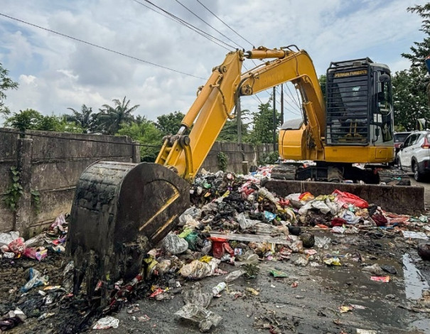 Sidak ke TPS, Walikota Pekanbaru Dapati Tumpukan Sampah Meluber