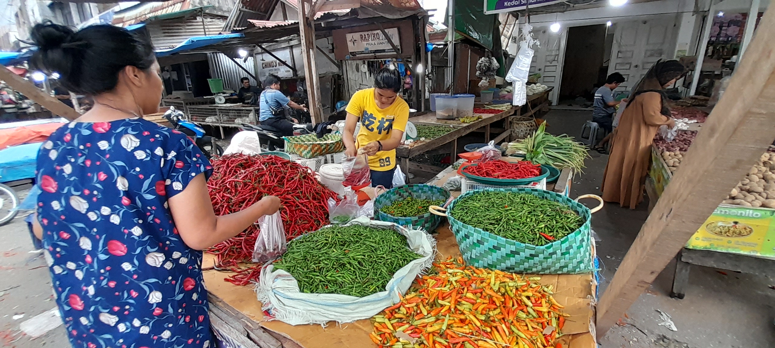 DPRD Minta Pemko Pekanbaru Waspadai  Lonjakan Harga Sembako Jelang Nataru