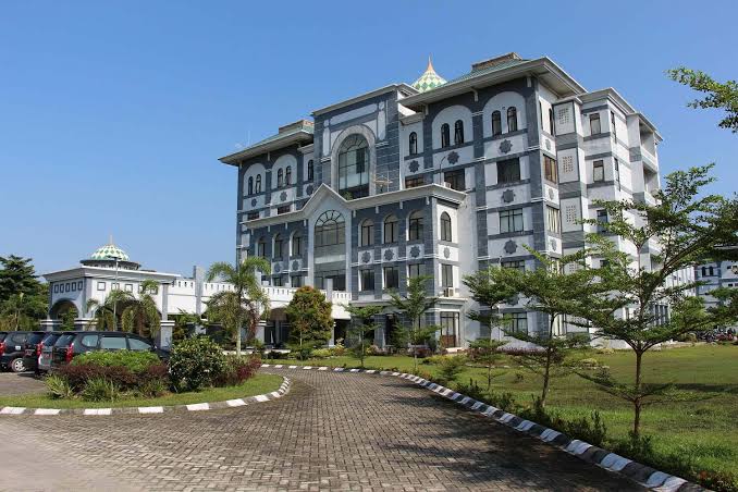 Mantan Rektor UIN Suska Riau Segera Jadi Terdakwa