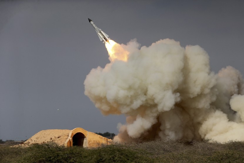 Dua Roket Mendarat di Zona Hijau Baghdad