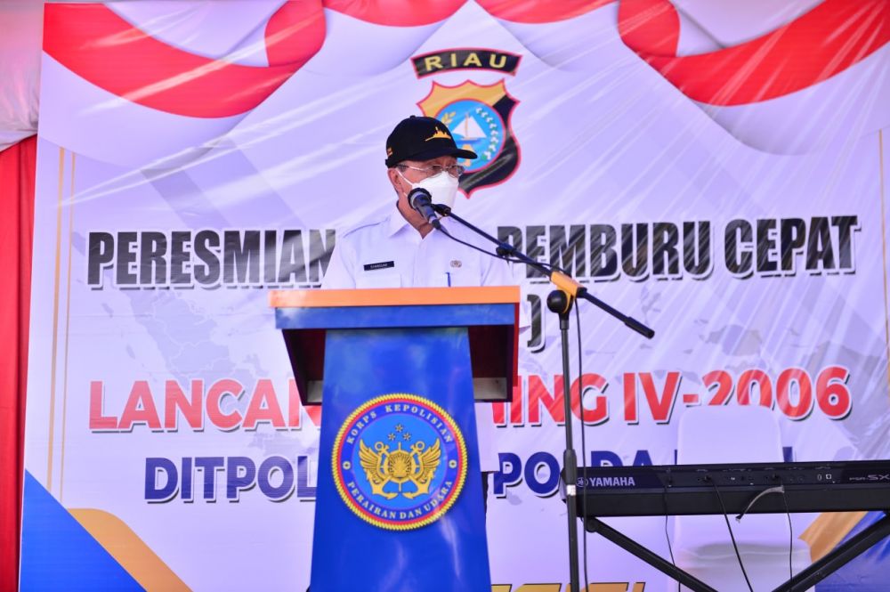 Gubri dan Kapolda Riau Resmikan Kapal Polisi Cepat