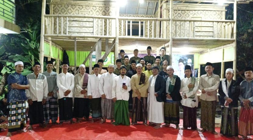 Mengais Berkah dari Keringat Nabi Muhammad