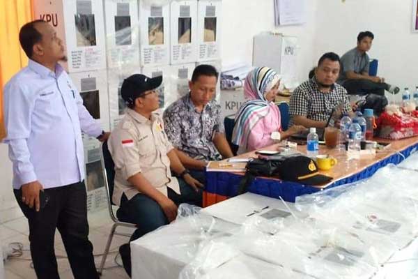 Bawaslu Riau Koreksi 4.178 Formulir C1 Saat Pleno Penghitungan Suara