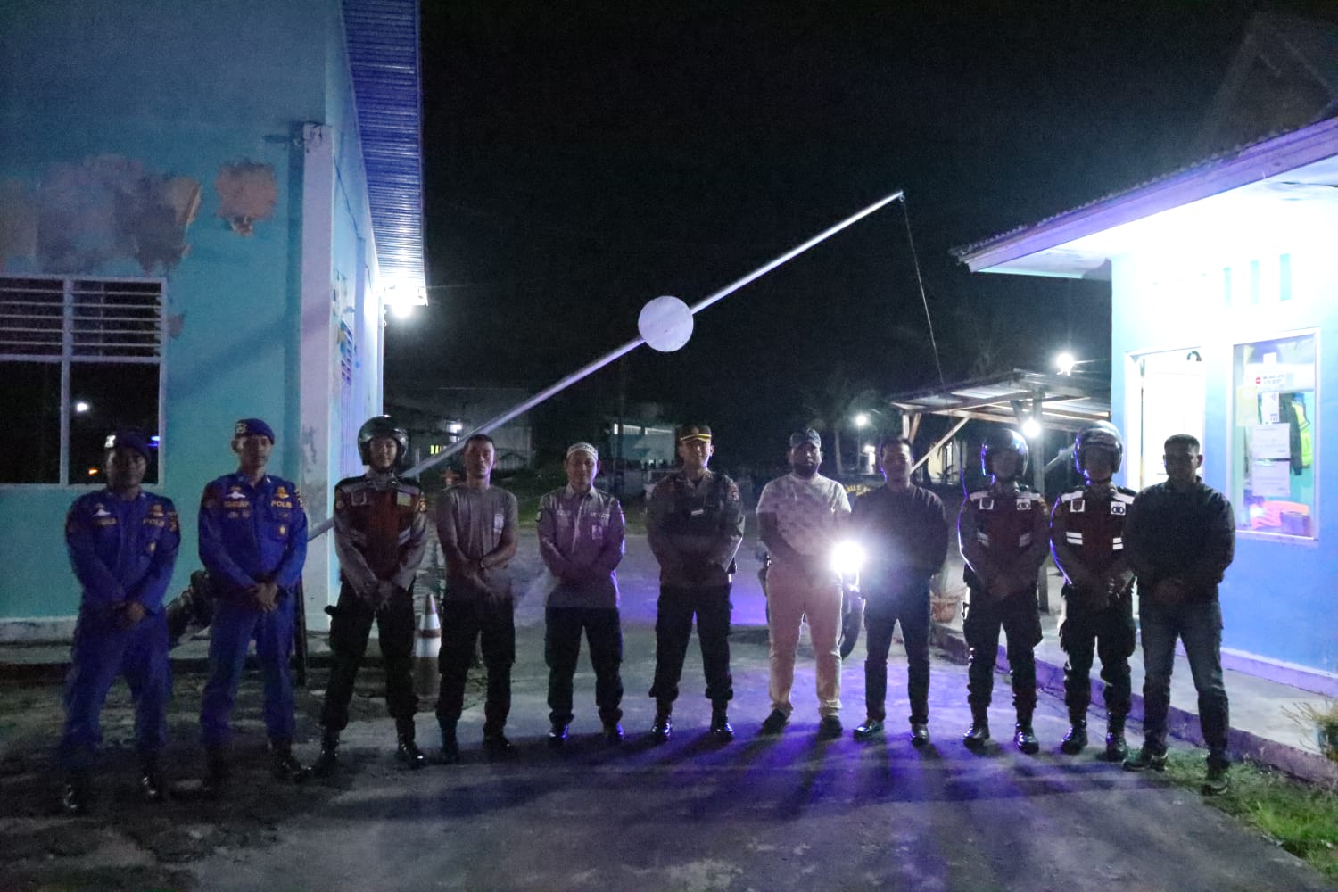 Antisipasi Gangguan Kamtibmas, Puluhan Polisi Lakukan Patroli di Seputaran kota Selatpanjang