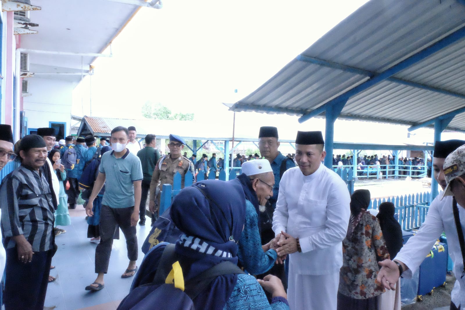 Bupati H.M Adil Lepas 250 Calon Jamaah Umrah Gratis dari Meranti