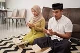 Gaji Istri Lebih Besar, Suami Harus Bagaimana?
