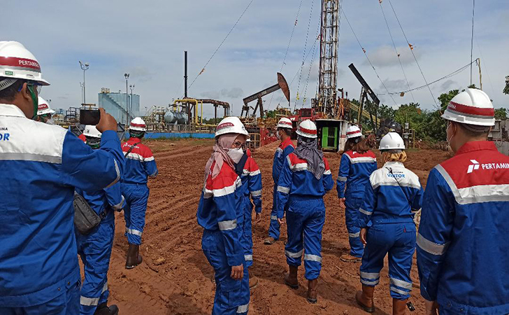 Dirut Pertamina Hulu Rokan Targetkan Produksi 300 Ribu Barel Per Hari