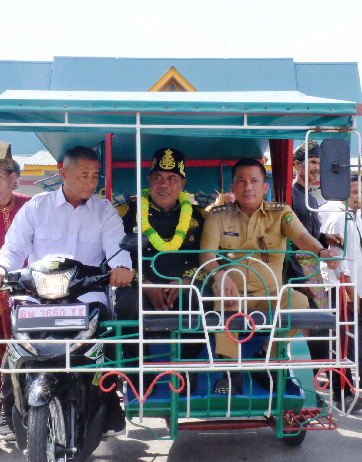 Kembali ke Tanah Kelahiran, Bupati Adil Sambut Sultan Siak ke XIII