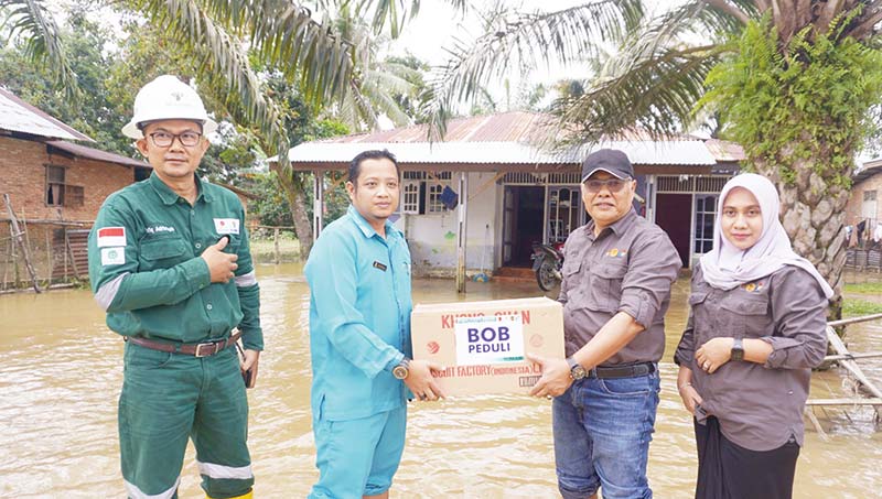 BOB PT BSP-Pertamina Hulu dan PT SPR Langgak Salurkan Bantuan Korban Banjir